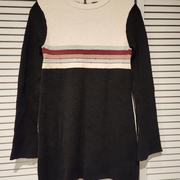 FREE PEOPLE Size S  New sweater dress. Color Black with stripes. - Picture 8 of 9